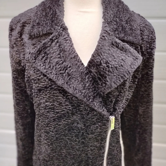 THEORY Black Crop Vegan Faux Fur Slim Moto Asymmetric Zip Cropped Jacket 8 US - Picture 2 of 11